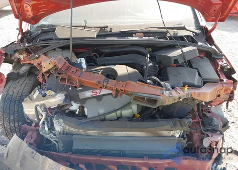 2018 Ford Focus St z USA, uszkodzony, nr VIN 1FADP3L9XJL246049